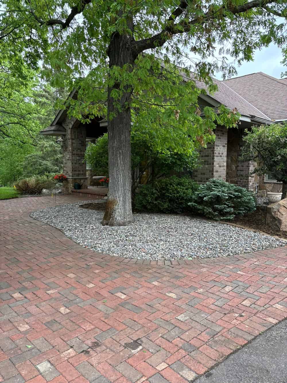 Hardscaping (Patios & Walkways) image