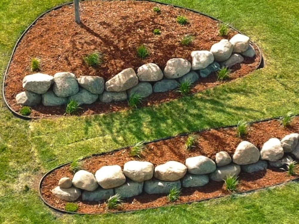 Boulder Border Landscaping Done Right in Oak Park Heights image